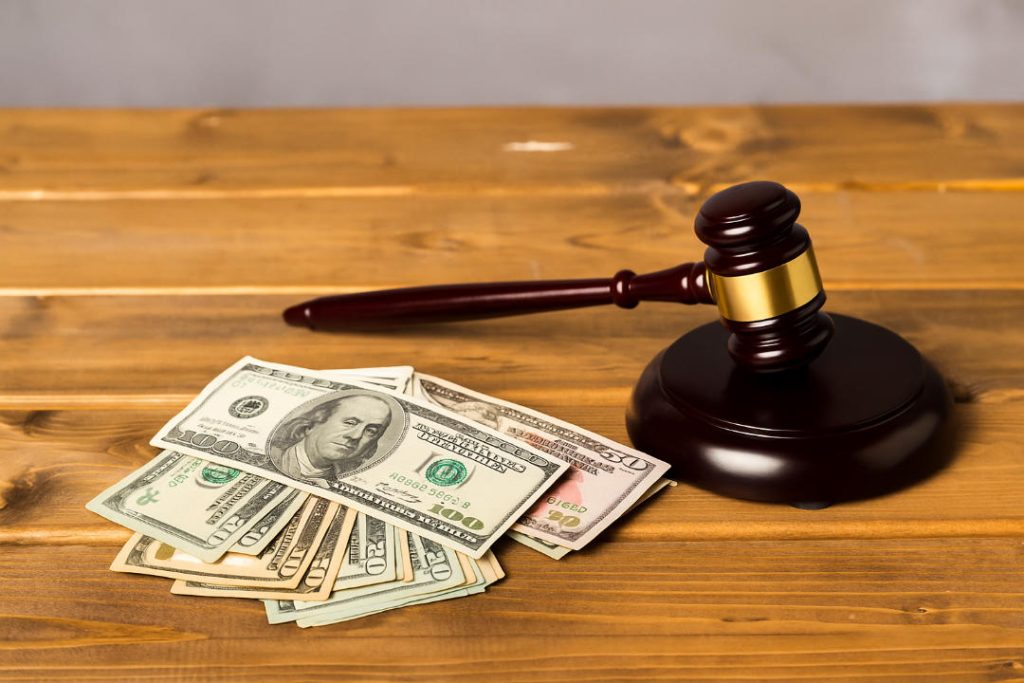 Hands holding house keys illustrating successful foreclosure options to keep your home